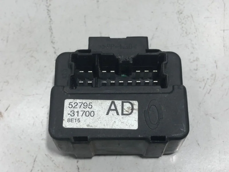 Блок управления центральным замком Nissan Almera