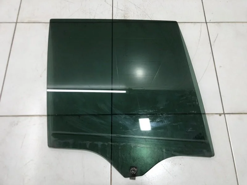 Стекло двери заднее правое BMW X5 E53 1999