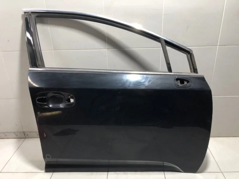 Дверь передняя правая Toyota Avensis 3 T270 2ZRFE