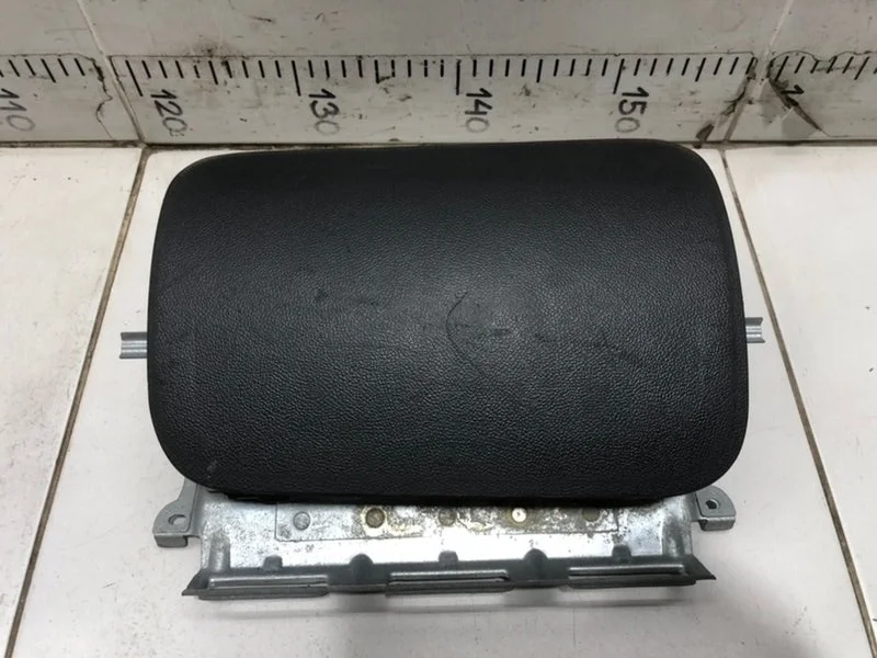 Подушка безопасности пассажира Renault Clio 3