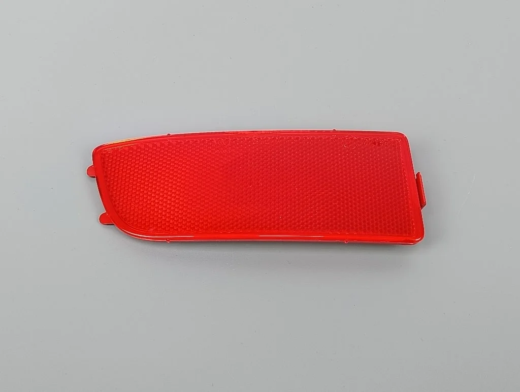 Светоотражатель клык бампера Mercedes-Benz Sprinter W906