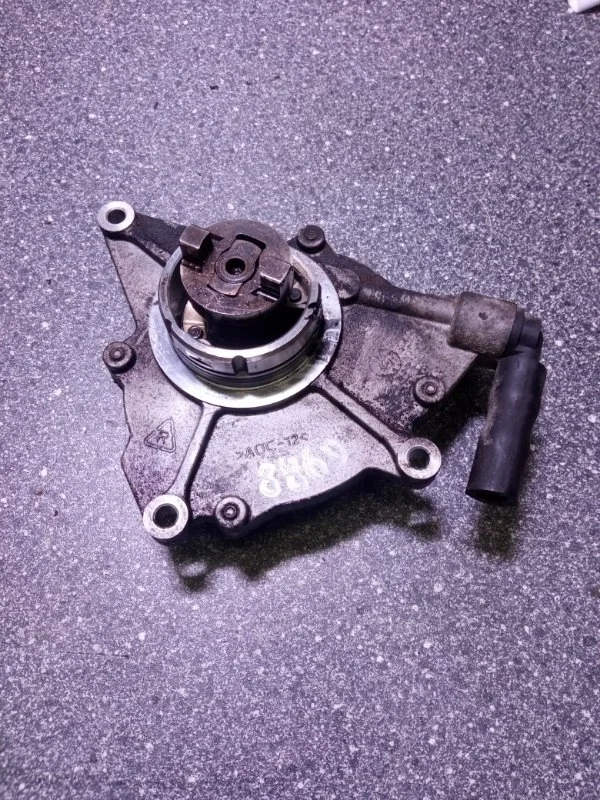 Насос вакуумный Hyundai Grand Starex