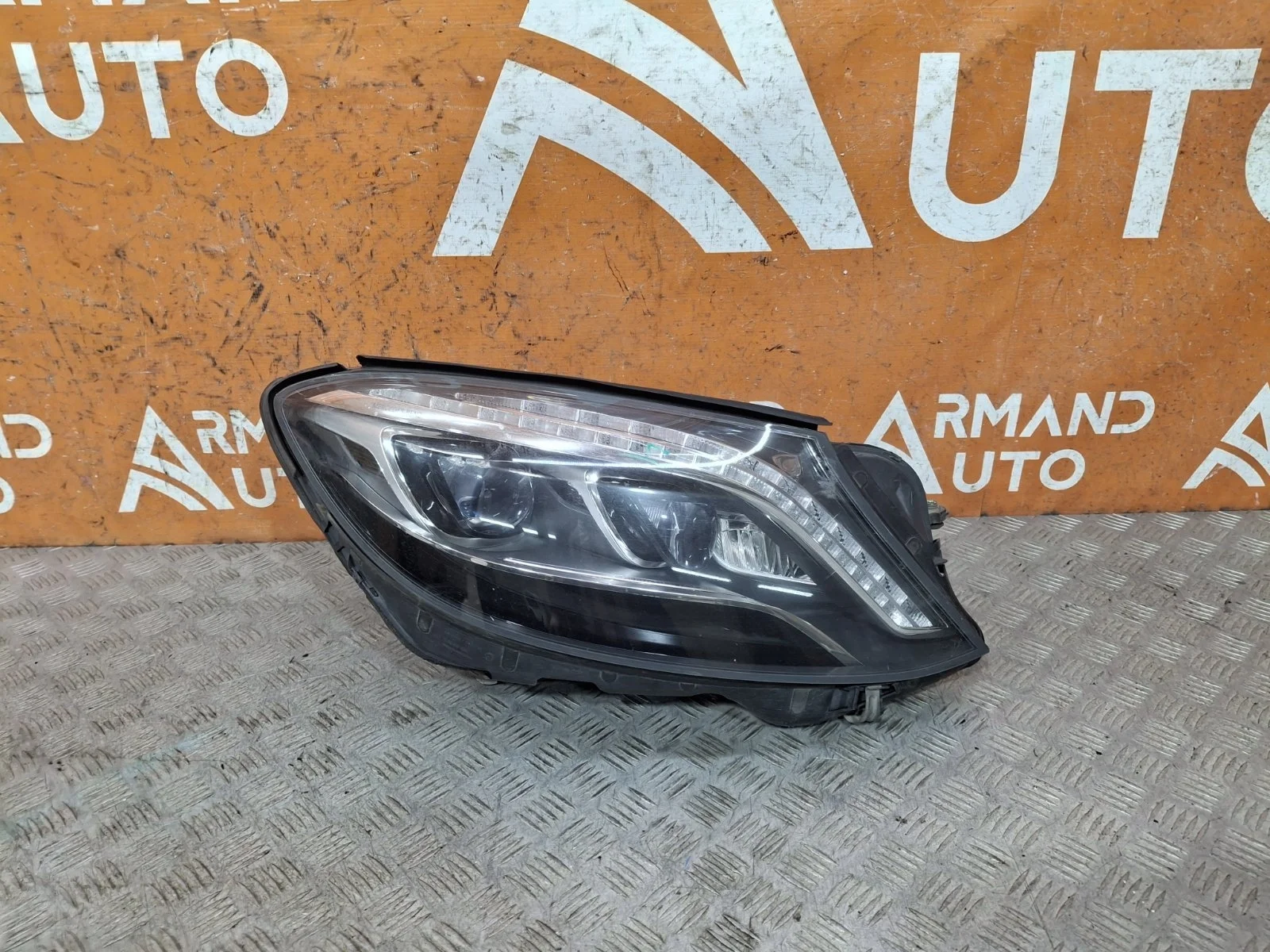 Фара Mercedes -Class 2013-2017 W222