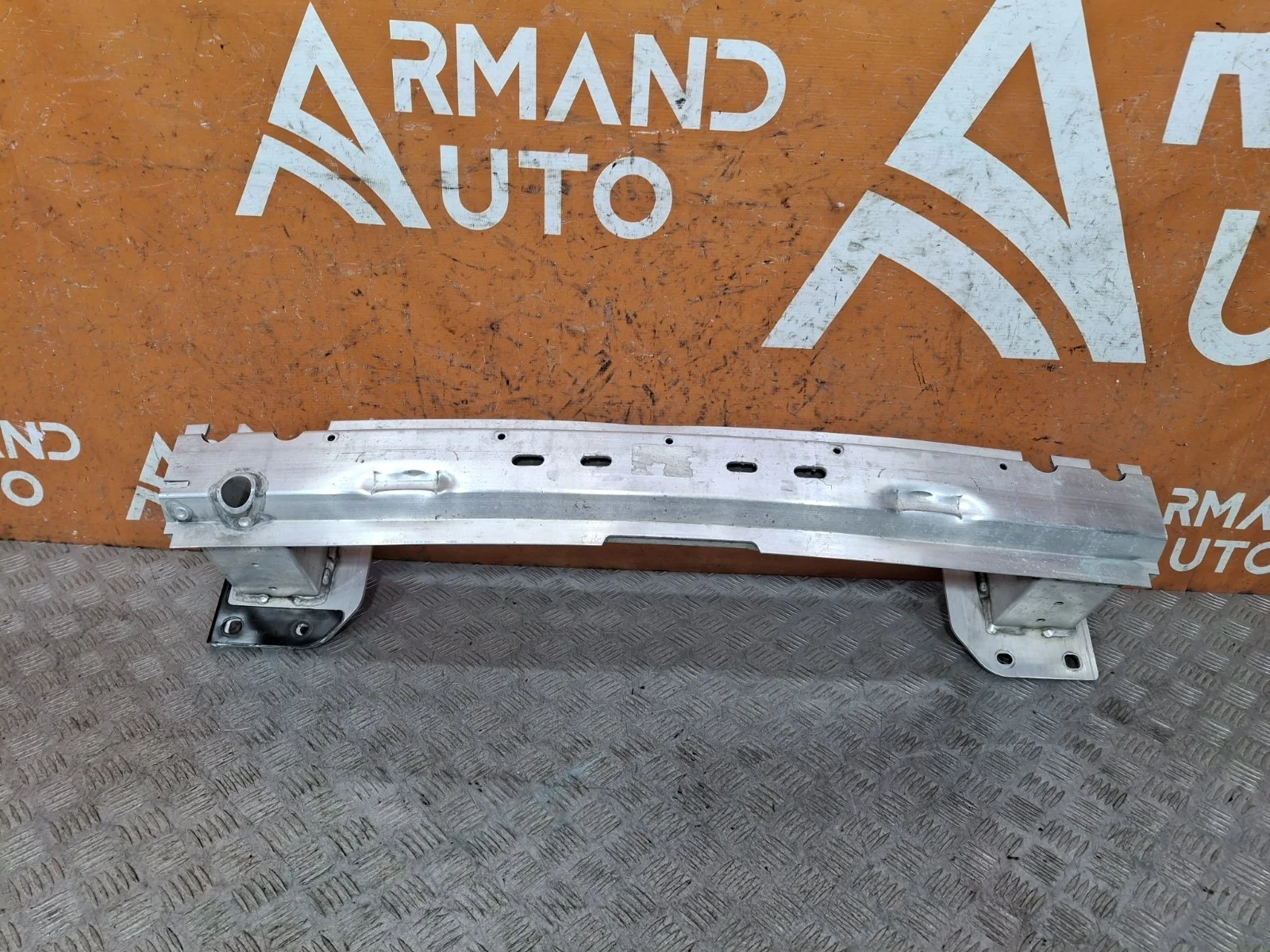 Усилитель бампера BMW X5 2018-нв G05