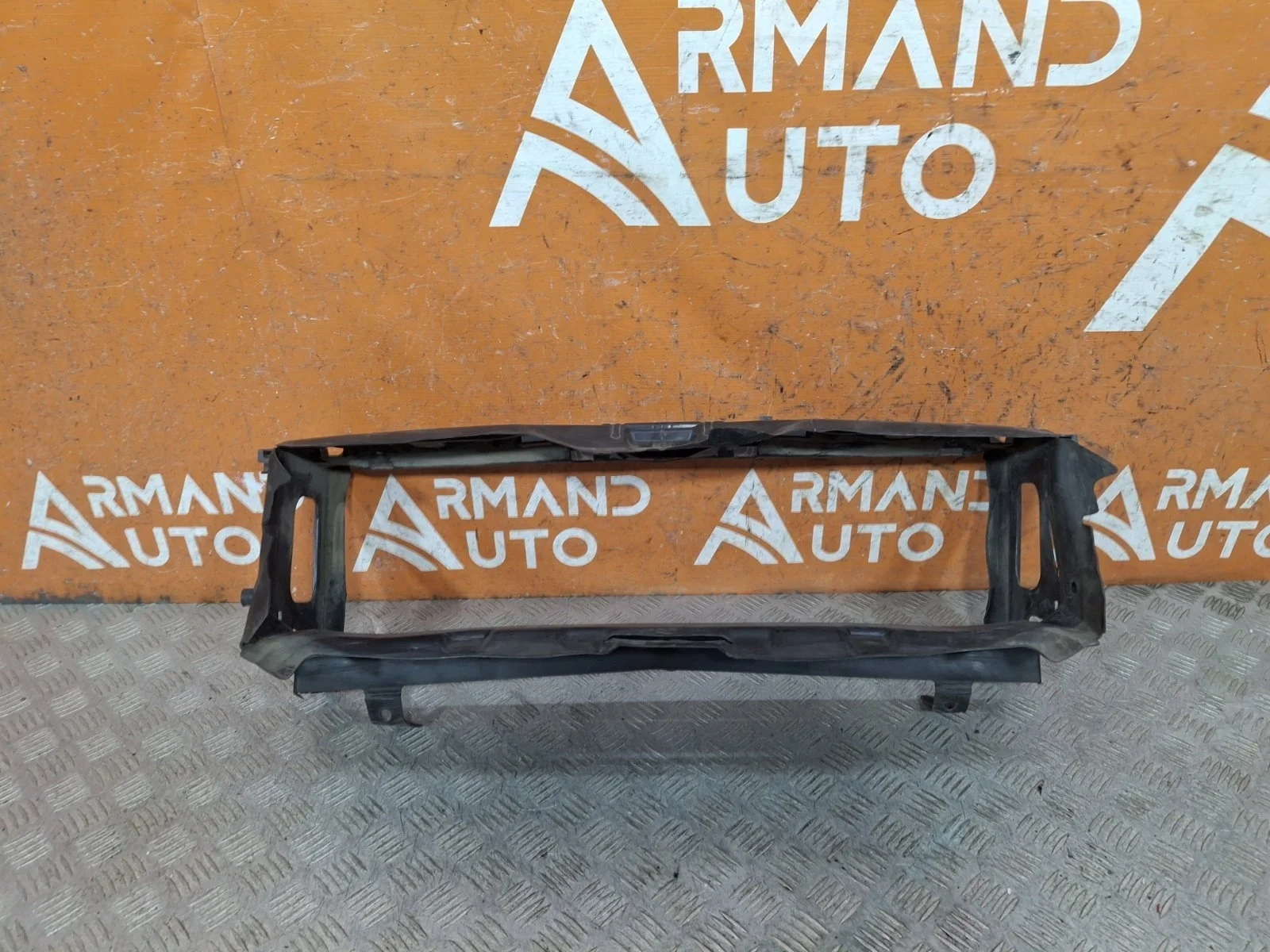 Воздуховод радиатора верхний BMW 3 series 2011-2020 F30 F31