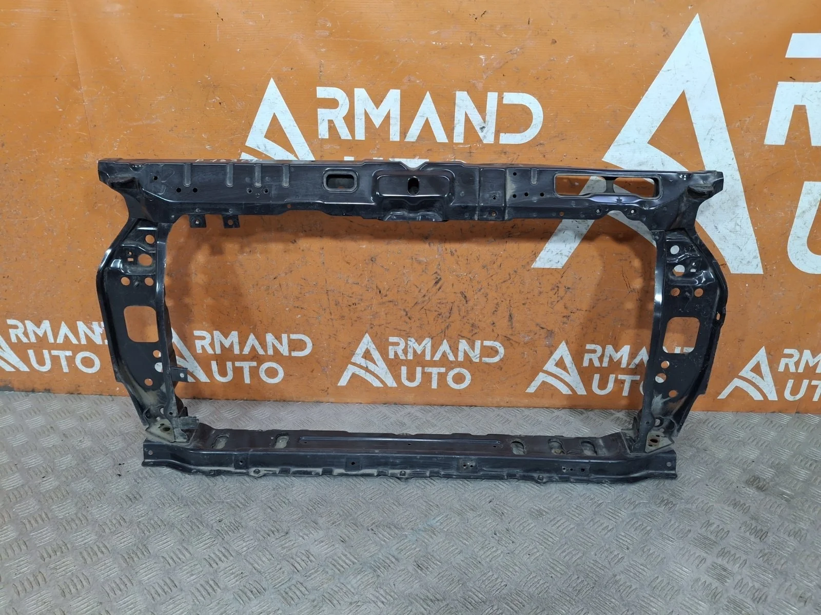 Панель передняя (суппорт радиатора) Hyundai Solaris 2010-2017