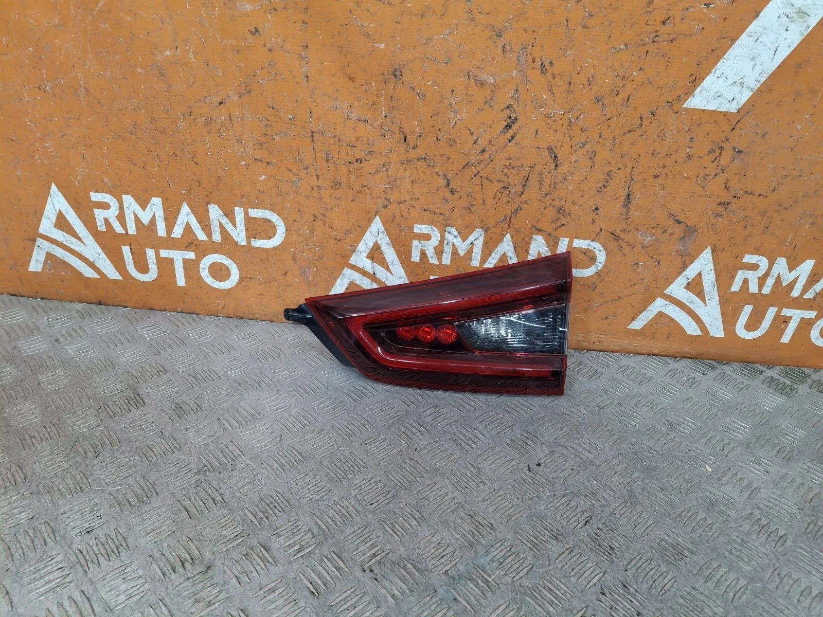 Фонарь внутренний Nissan Qashqai 2017-2022 j11