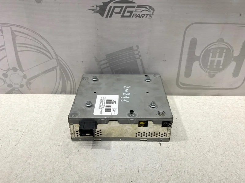 Усилитель аудио системы Mercedes-benz 2007 W211