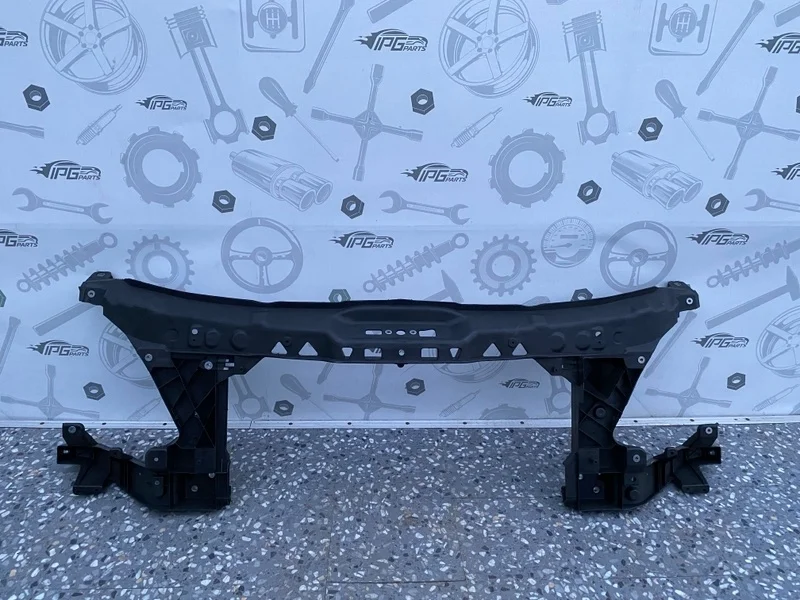 Передняя панель телевизор Mercedes-benz Sprinter W906