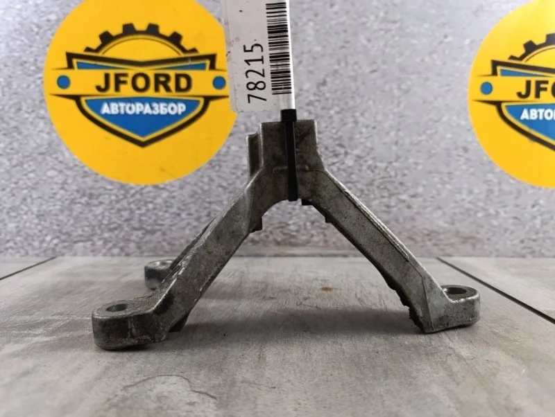 Кронштейн мкпп Ford Focus 2 2008 CB4