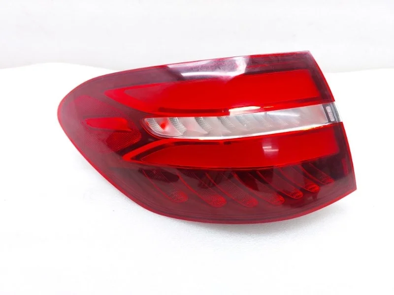 Фонарь Mercedes-Benz GLC-Class 2015 W253