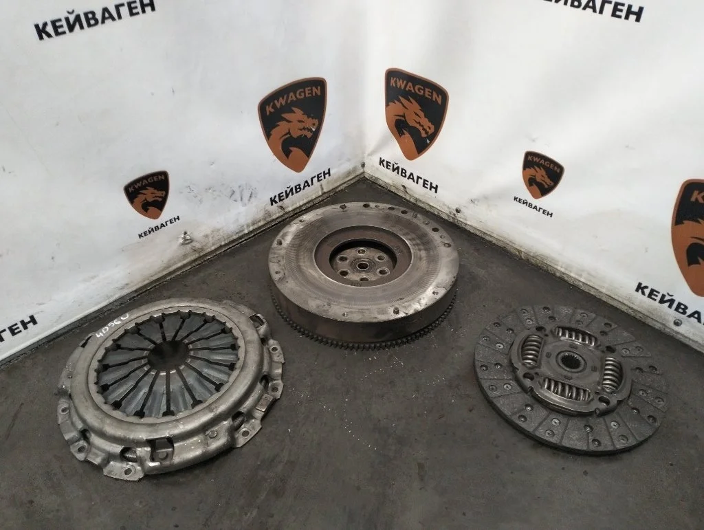 Маховик мкпп Mitsubishi L200 4