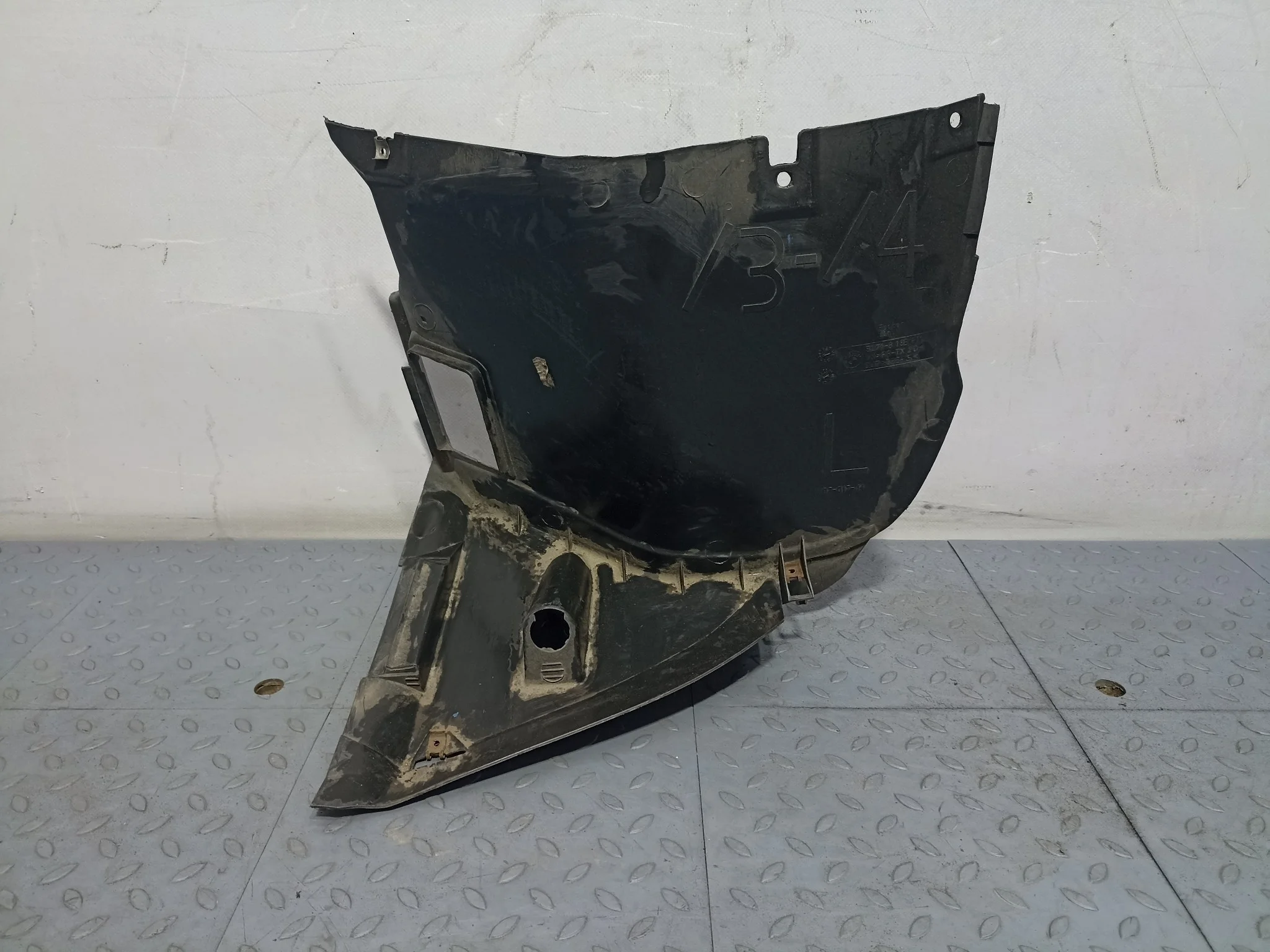 ПОДКРЫЛОК BMW 3-SERIES E46 ПЕРЕДНИЙ ЛЕВЫЙ УГОЛОК SEDAN WAGON 51718193811