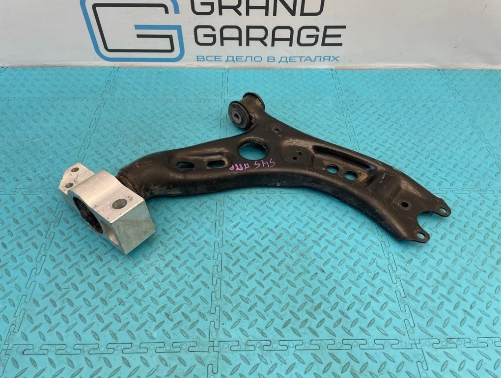 Рычаг Volkswagen Tiguan 2010 5N0407152 5N1 CCZC 2.0, передний правый