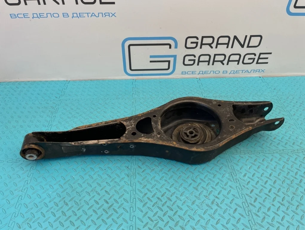 Рычаг Volkswagen Tiguan 2010 1K0505311AB 5N1 CCZC 2.0, задний