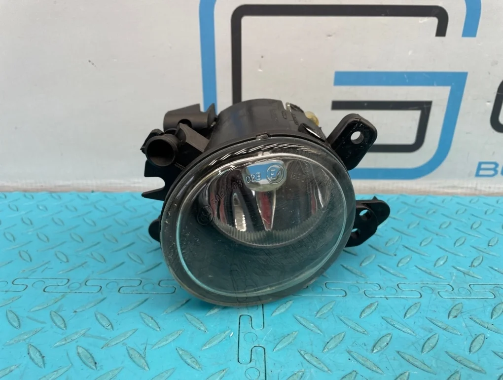 Фара противотуманная Mercedes-Benz E-Class 2009 A2518200756 W212 272.952 3.0, левая