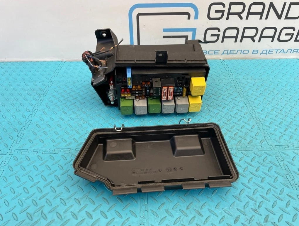 Блок предохранителей Mercedes-Benz Gl-Class 2011 A1645403472 X164 642.820 3.0, передний