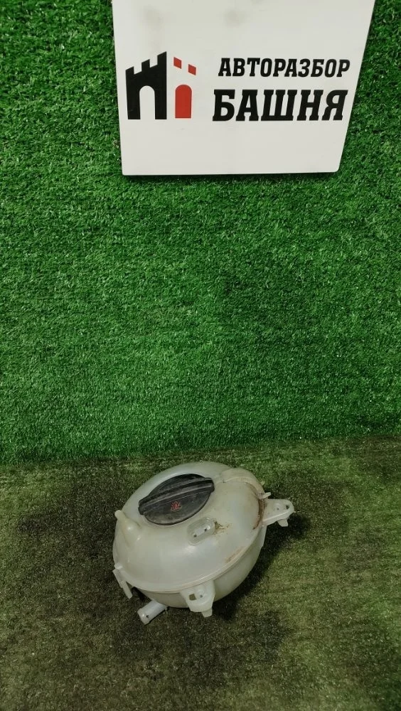 Бачок расширительный Skoda Octavia 2014 5Q0121407D A7 CJZA