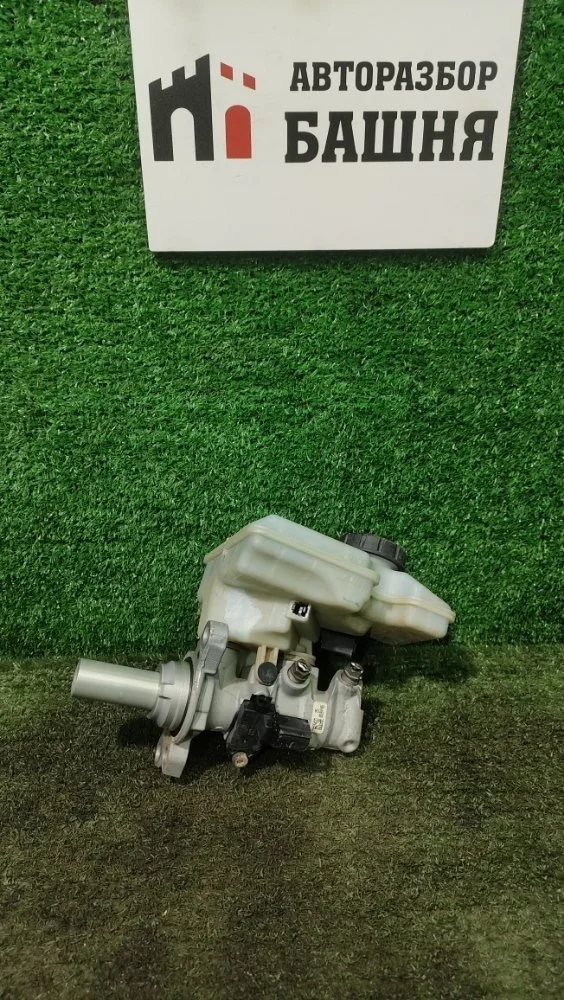 Главный тормозной цилиндр Skoda Octavia 2014 5Q1611021A A7 CJZA