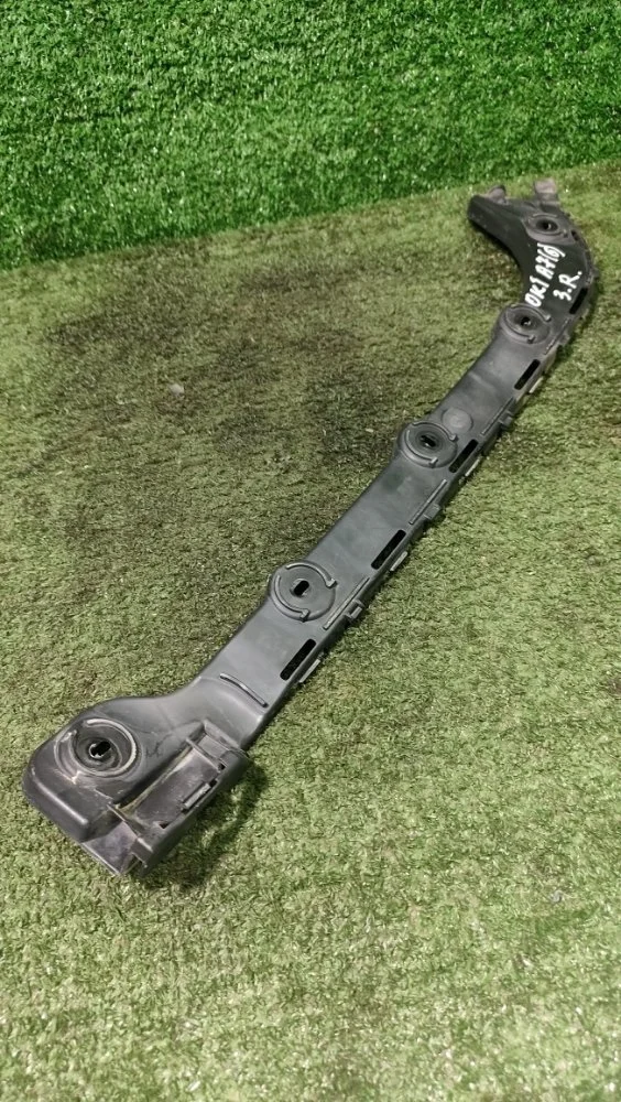 Кронштейн бампера Skoda Octavia 2014 5E5807394 A7 CJZA, задний правый