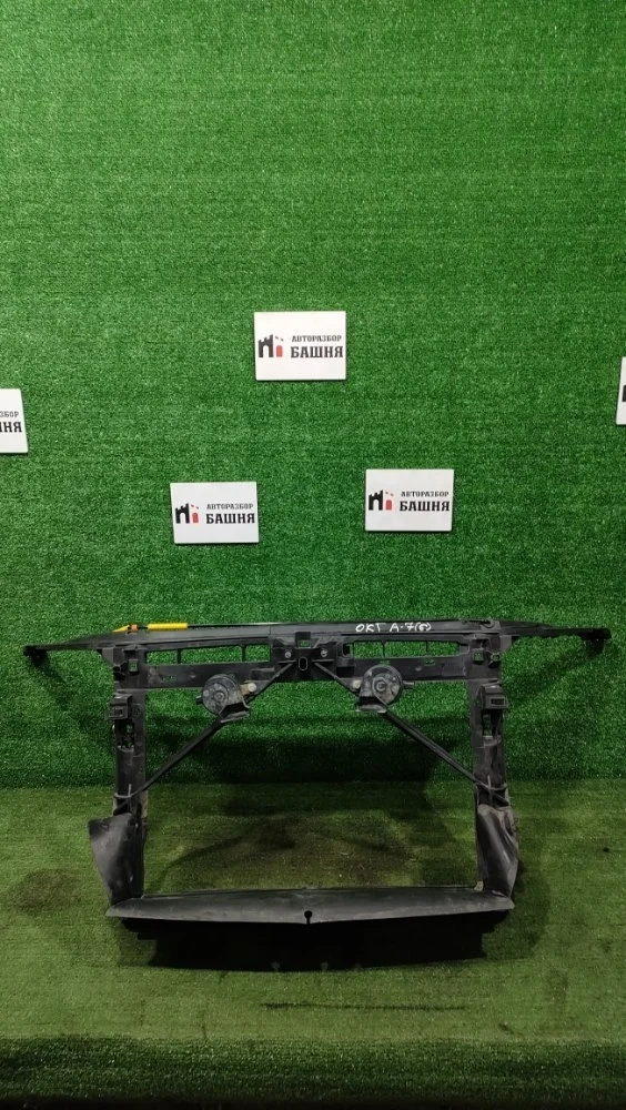 Панель передняя (телевизор) Skoda Octavia 2014 5E0805588 A7 CJZA