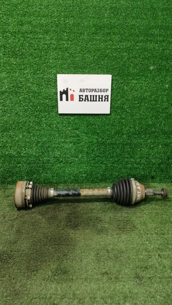 Привод Skoda Octavia 2014 1K0407271LB A7 CJZA, левый