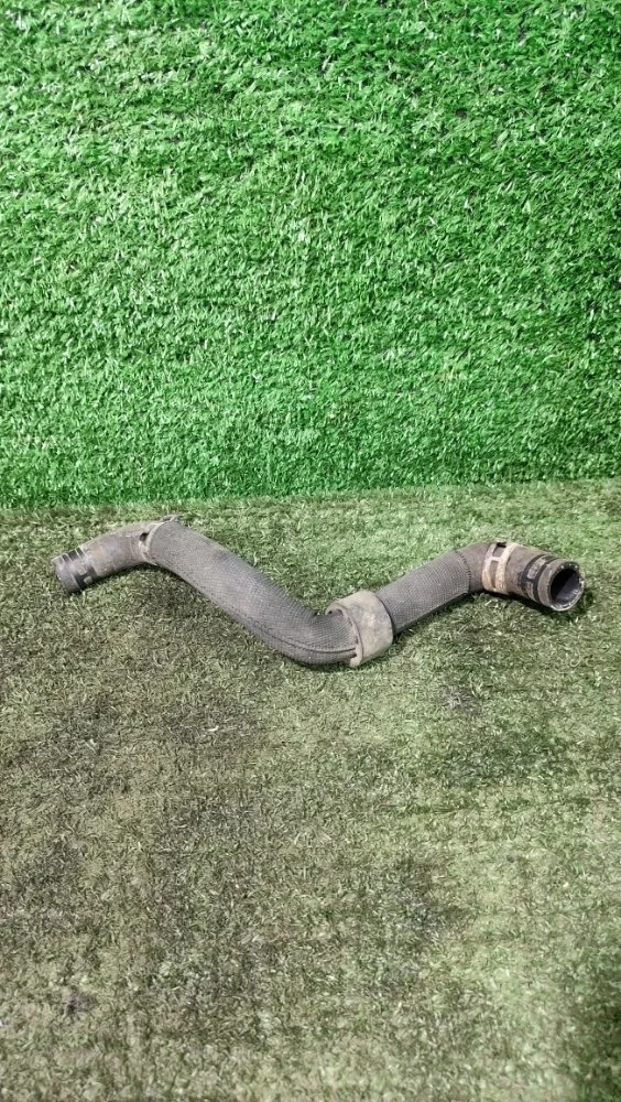 Патрубок системы охлаждения Skoda Octavia 2014 5Q0122063 A7 CJZA