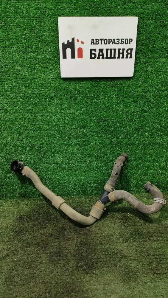 Патрубок системы охлаждения Skoda Octavia 2014 5Q0122051BD A7 CJZA