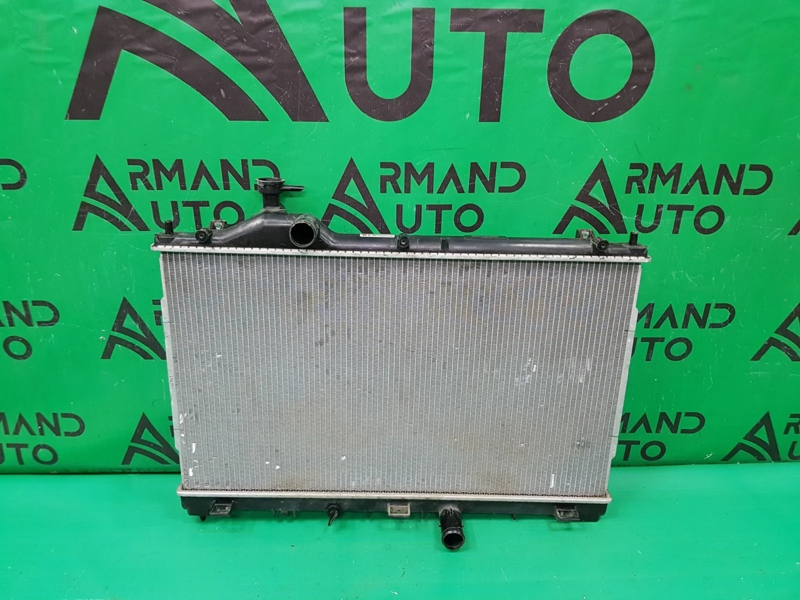 Радиатор охлаждения двигателя NISSAN TIIDA 2004-2014 C11