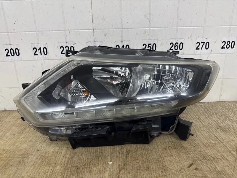 ФАРА Nissan X-Trail 2017 2018 2019 2020 2021 2022 260606FP1A T32, передняя левая