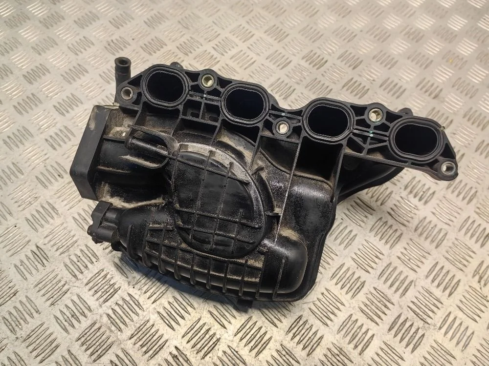 Впускной коллектор Kia Cerato 2