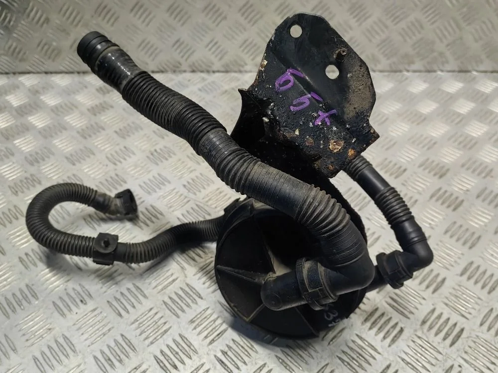 Насос воздушный Volkswagen Passat B5+