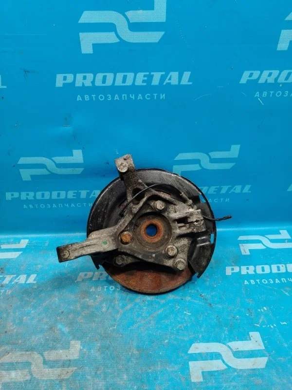 Кулак поворотный передний правый Chevrolet Cruze