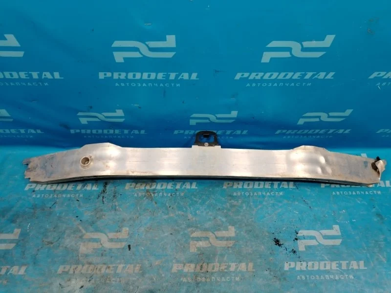 Усилитель бампера передний BMW 3 F31 2011-2019