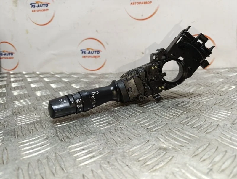 Подрулевой переключатель поворотников Kia Ceed 2012 934101M530 ХЕТЧБЭК 1.4 G4FA