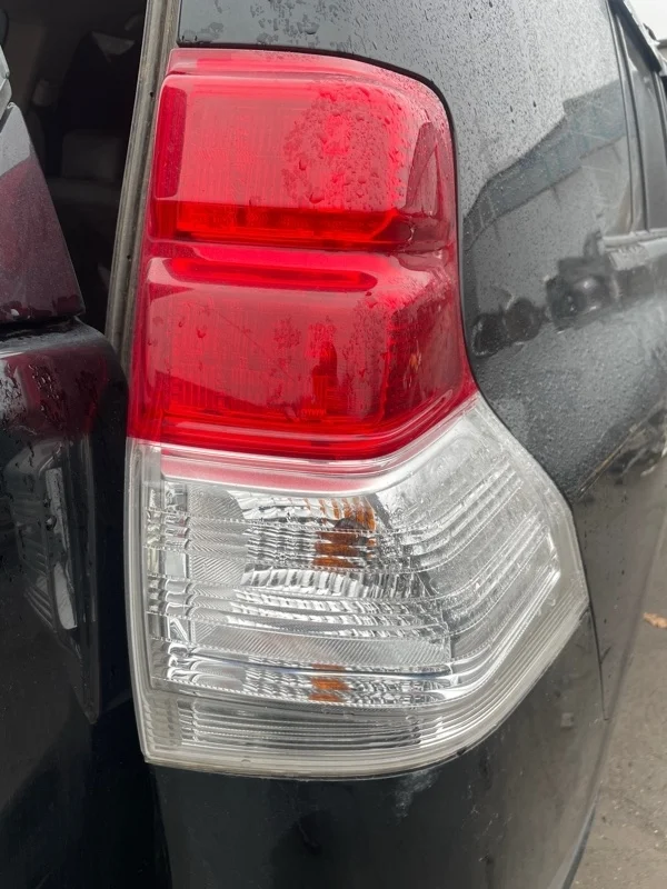 Фонарь задний правый Toyota Land Cruiser Prado 2010 8155160891 KDJ150 1KDFTV, задний правый