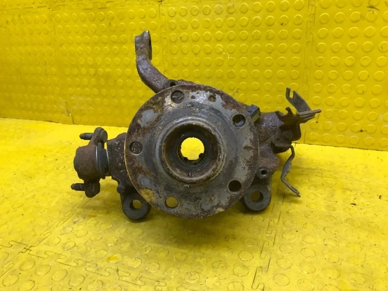 Кулак поворотный Skoda Octavia 2018 5Q0407255Q 5E3 CWV 594183, передний левый