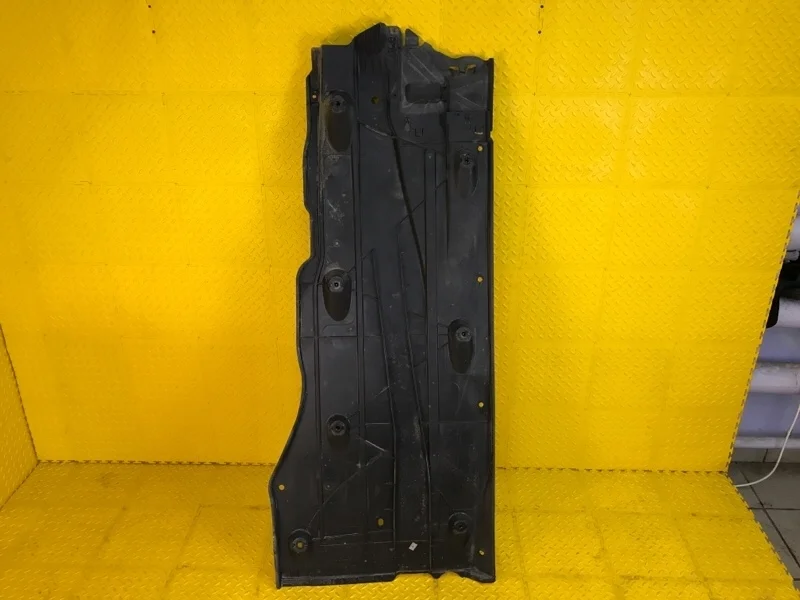 Защита днища Skoda Octavia 2018 5Q0825202S 5E3 CWV 594183, правая