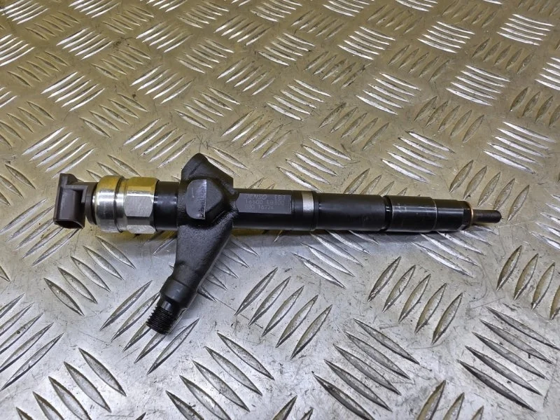 Форсунка дизельная электрическая Nissan Pathfinder (R51M) 2004-2013 2005 16600EB300 ВНЕДОРОЖНИК 2.5 D YD25DDTI