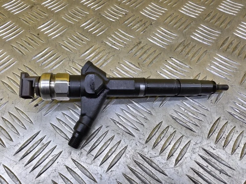 Форсунка дизельная электрическая Nissan Pathfinder (R51M) 2004-2013 2005 16600EB300 ВНЕДОРОЖНИК 2.5 D YD25DDTI