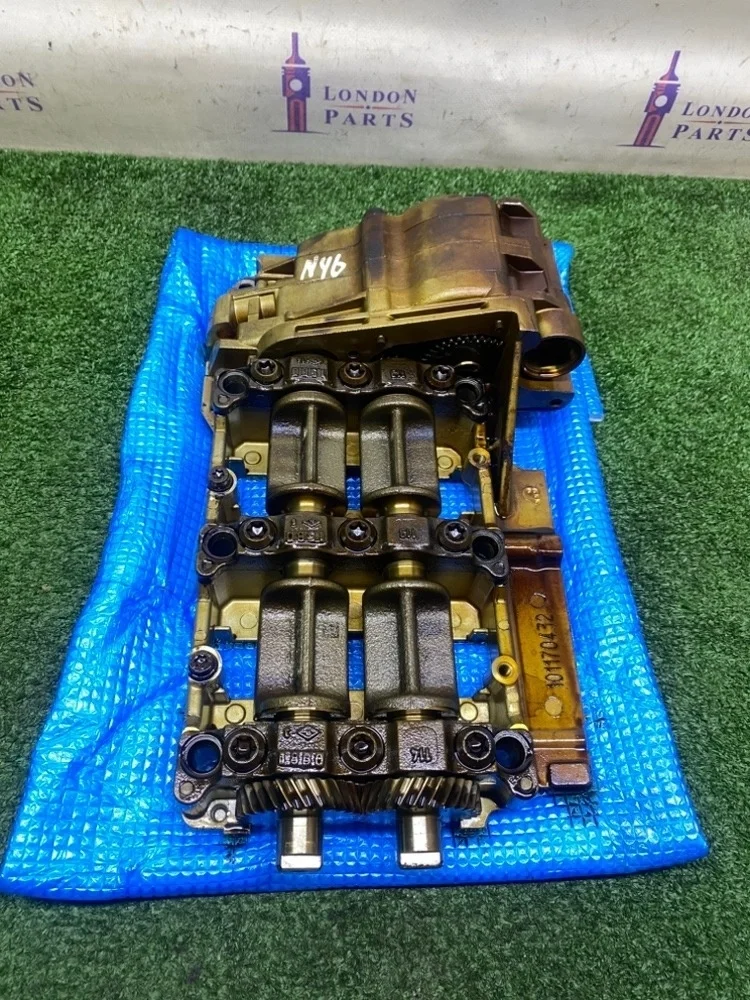 Масляный насос BMW 320i E90