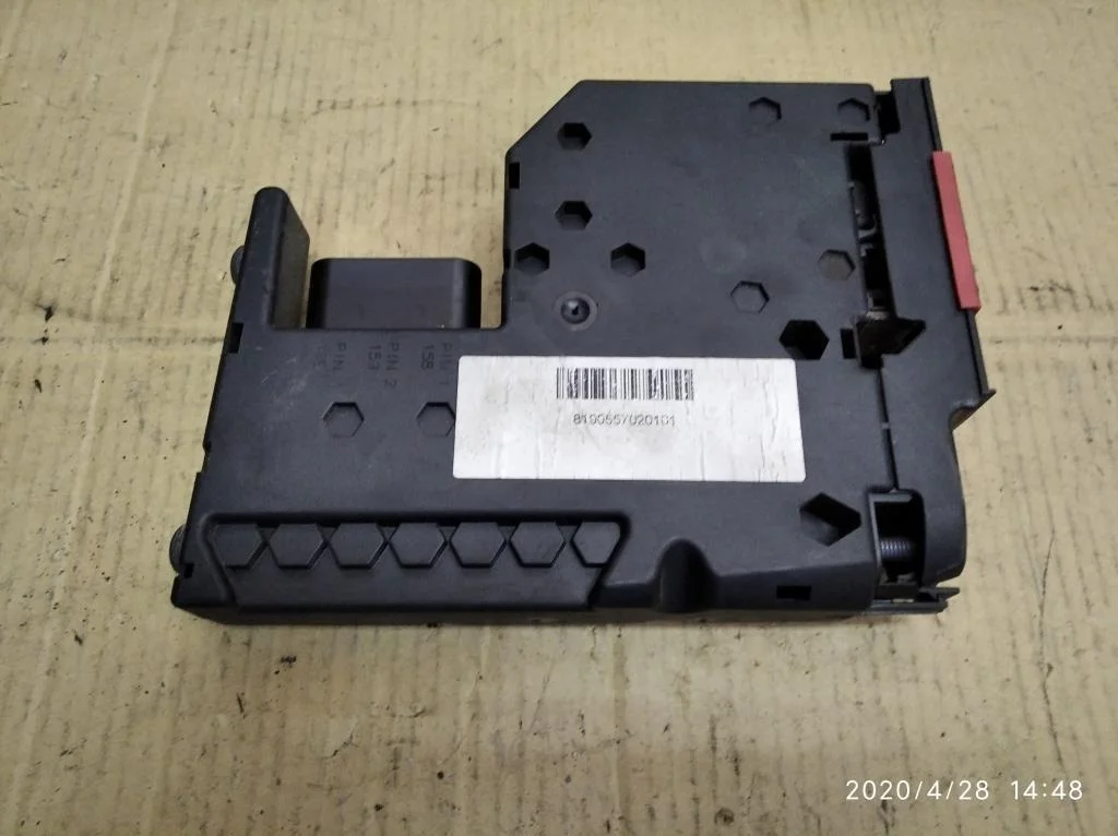 Блок предохранителей Mercedes-Benz