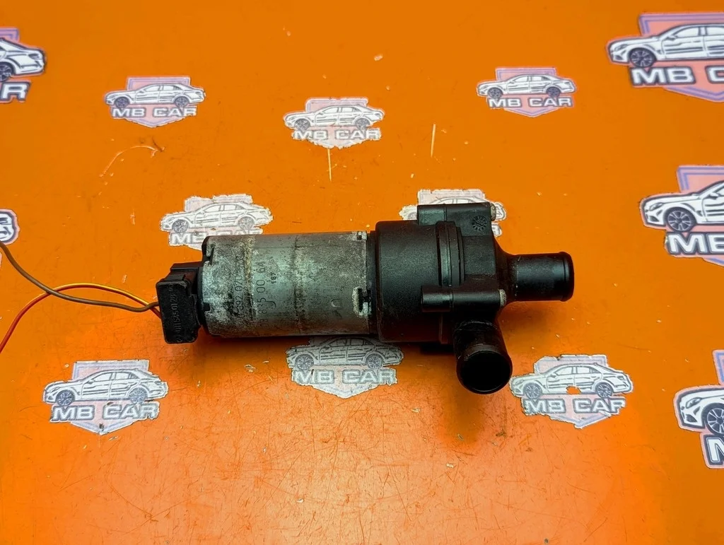 Насос циркуляционный Mercedes-Benz