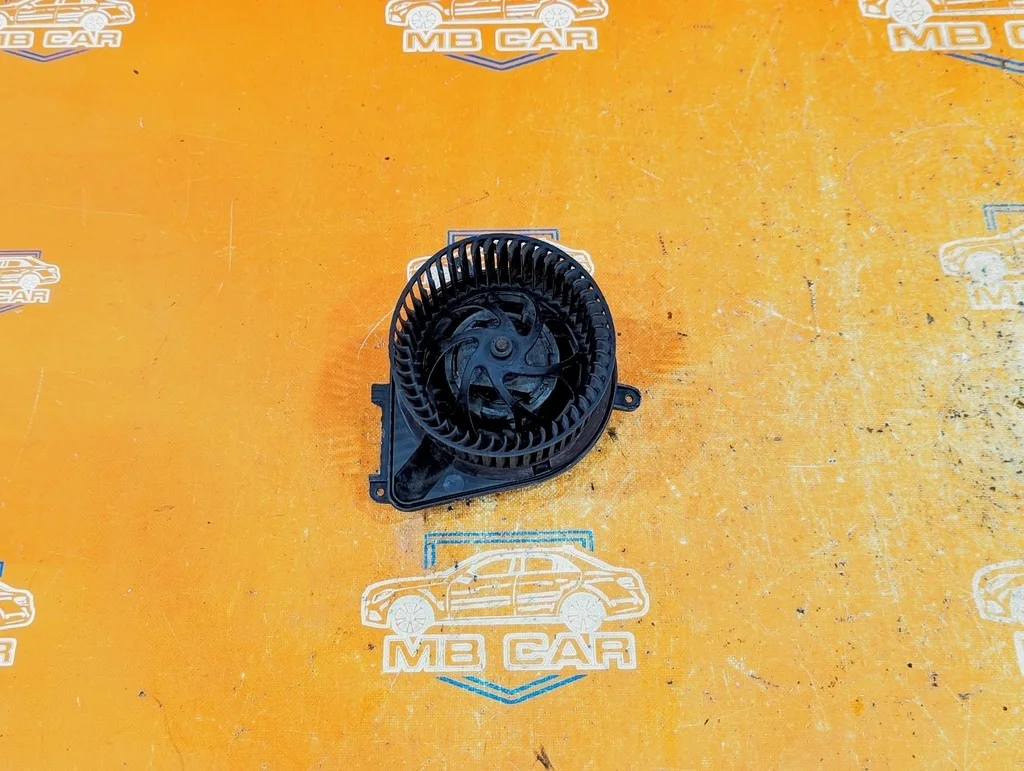 Моторчик печки Mercedes-Benz