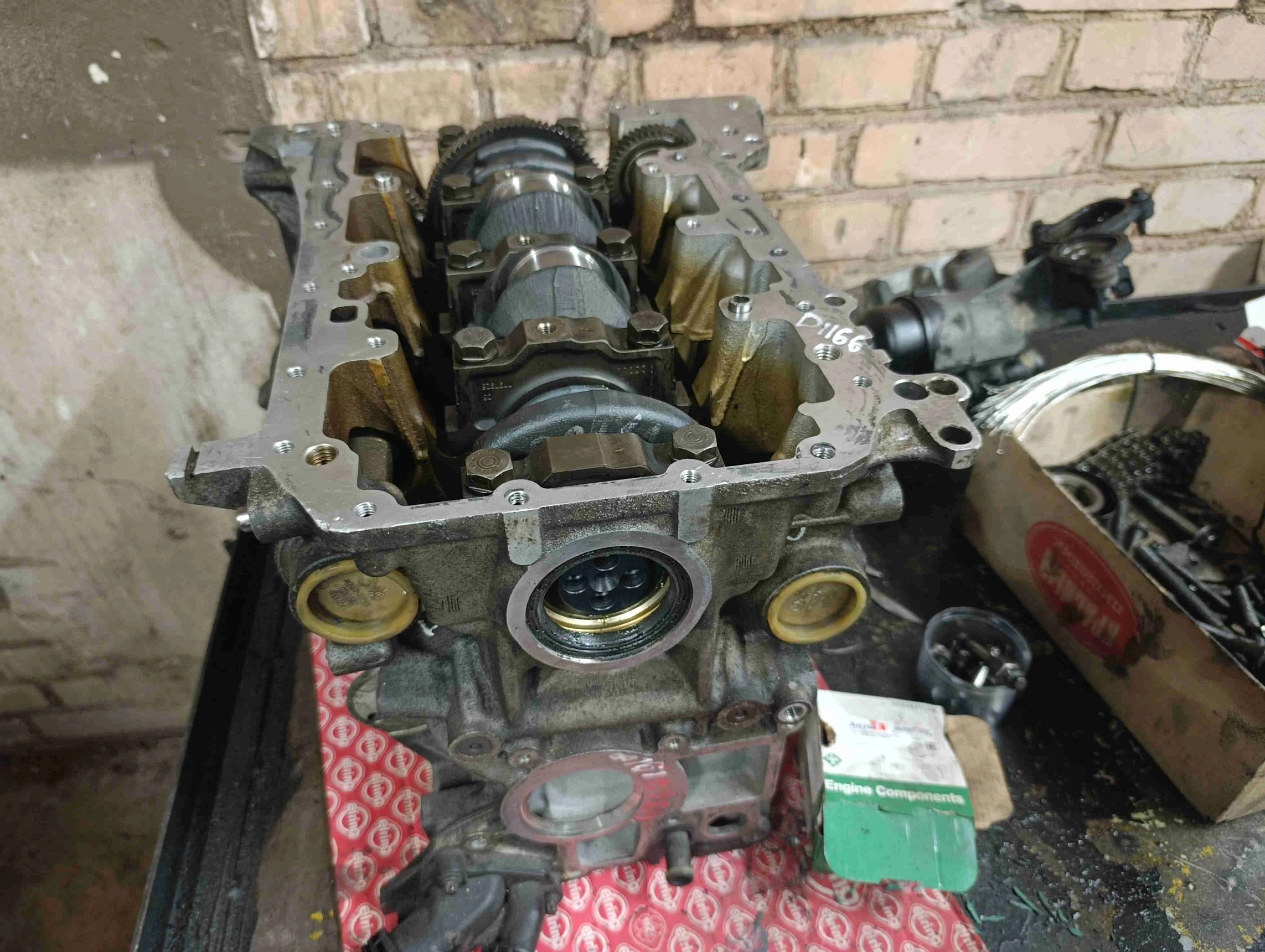 Блок цилиндров BMW 5-Series 5-Series E60 2003 - 2009 дизель 2.0  Механика Седан