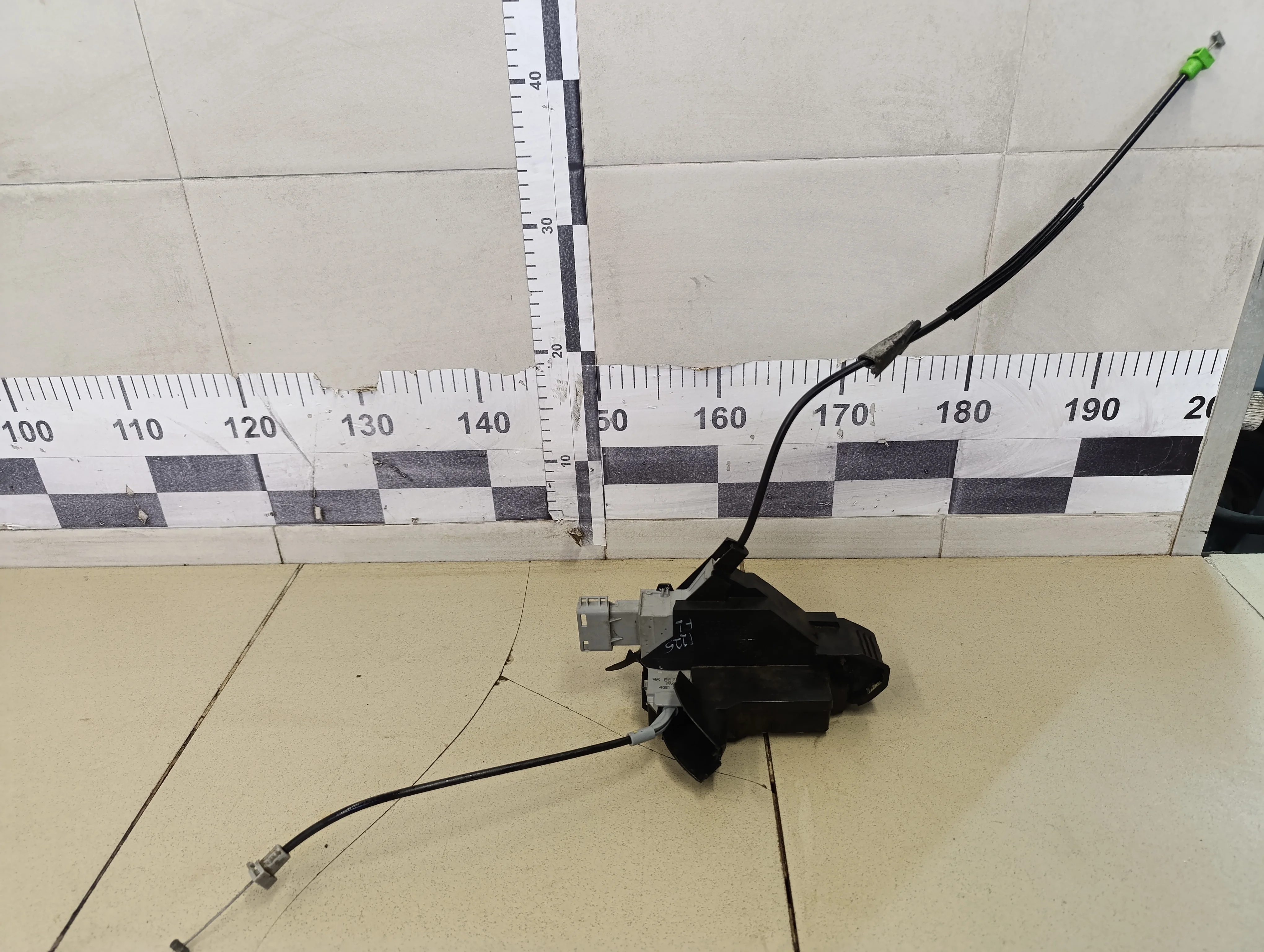 Замок двери передней левой C4 2005-2011