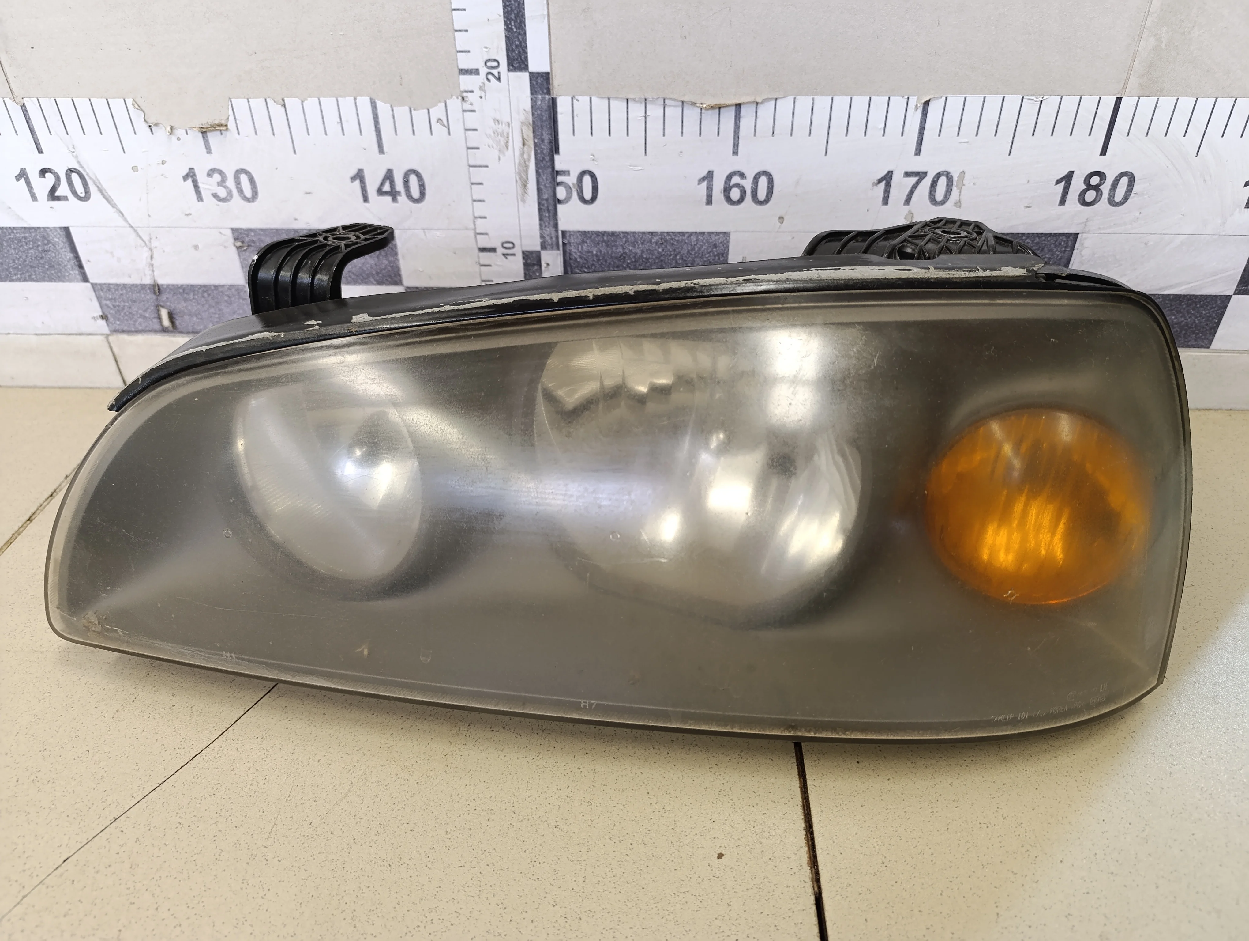 Фара левая Elantra 2000-2005