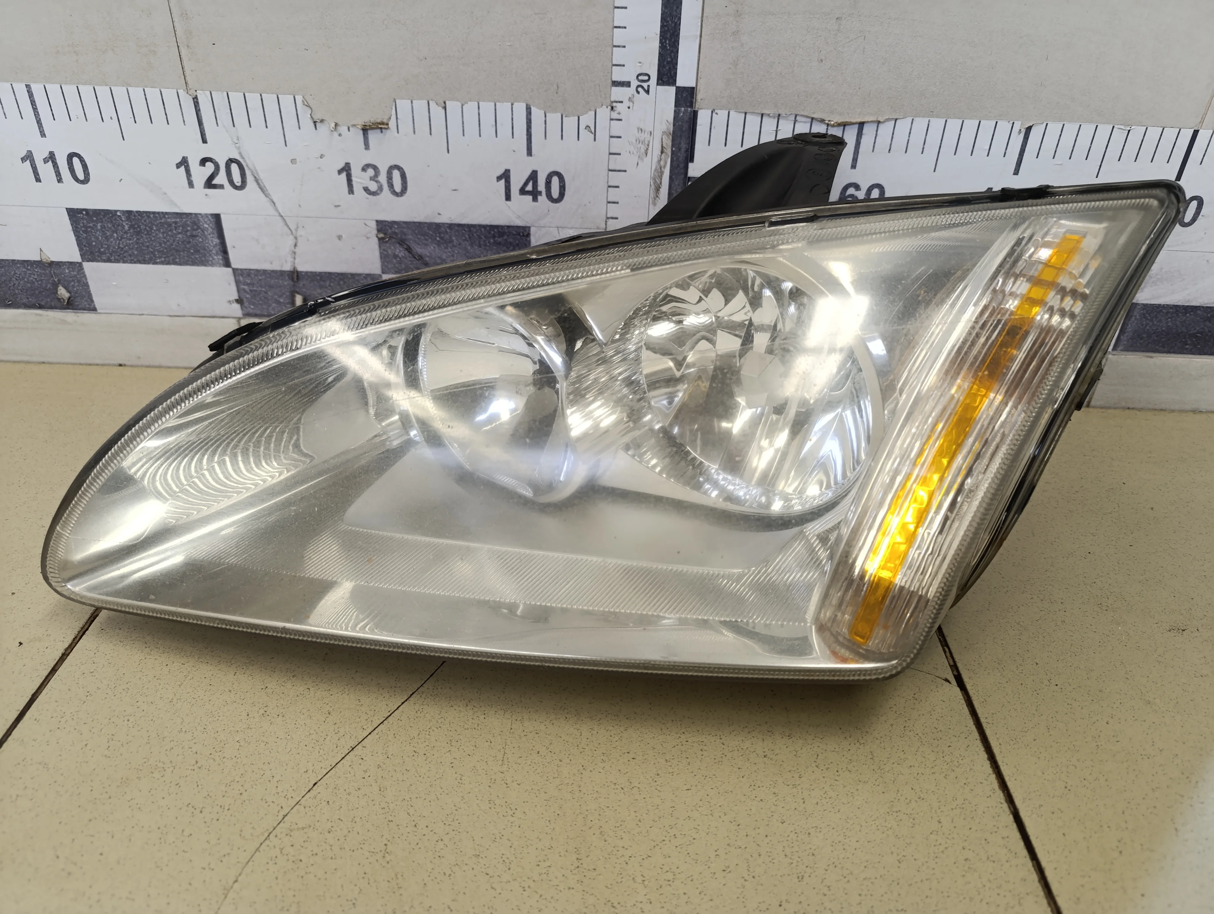 Фара левая Focus II 2005-2008