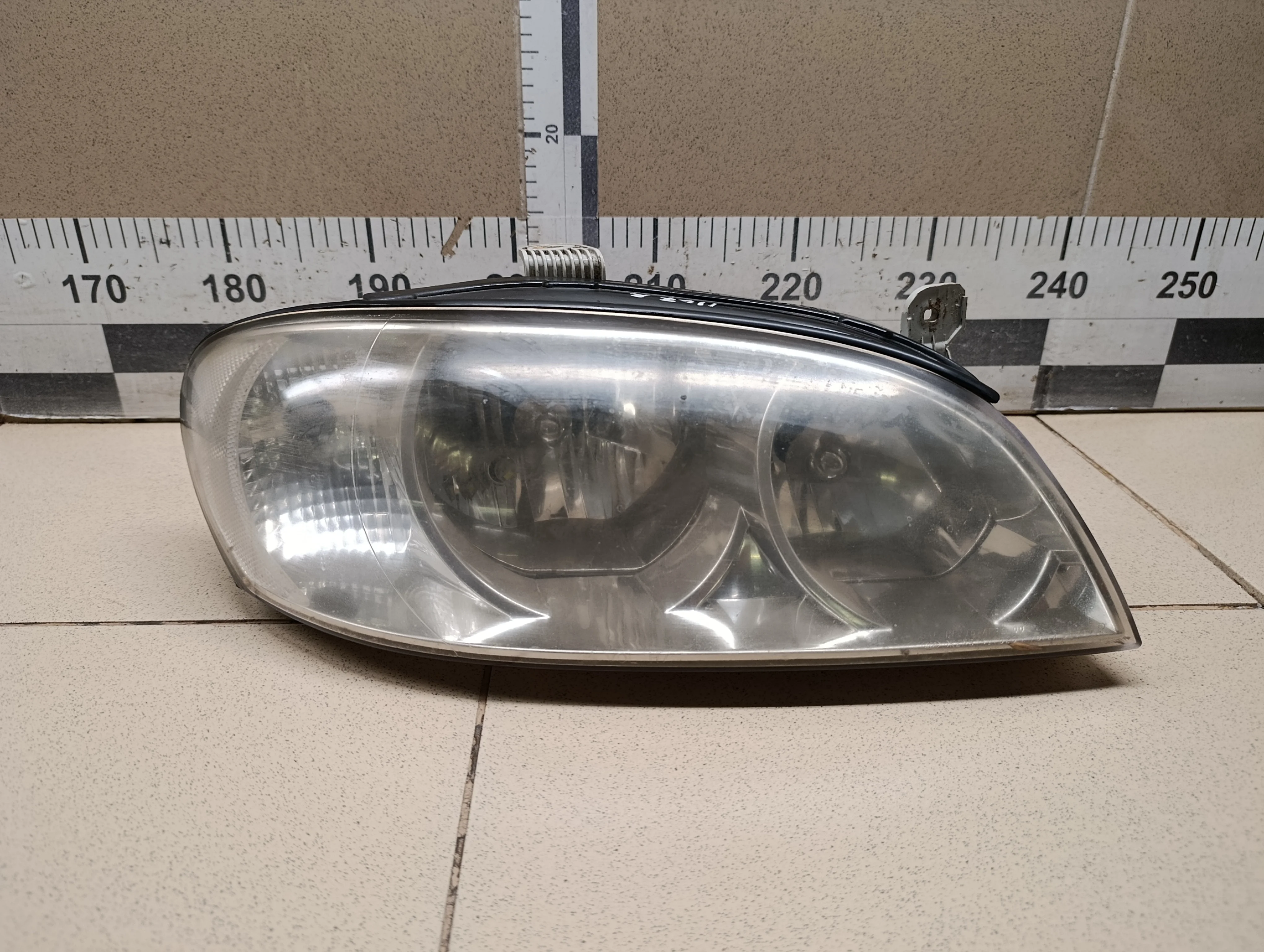 Фара правая Spectra 2001-2011