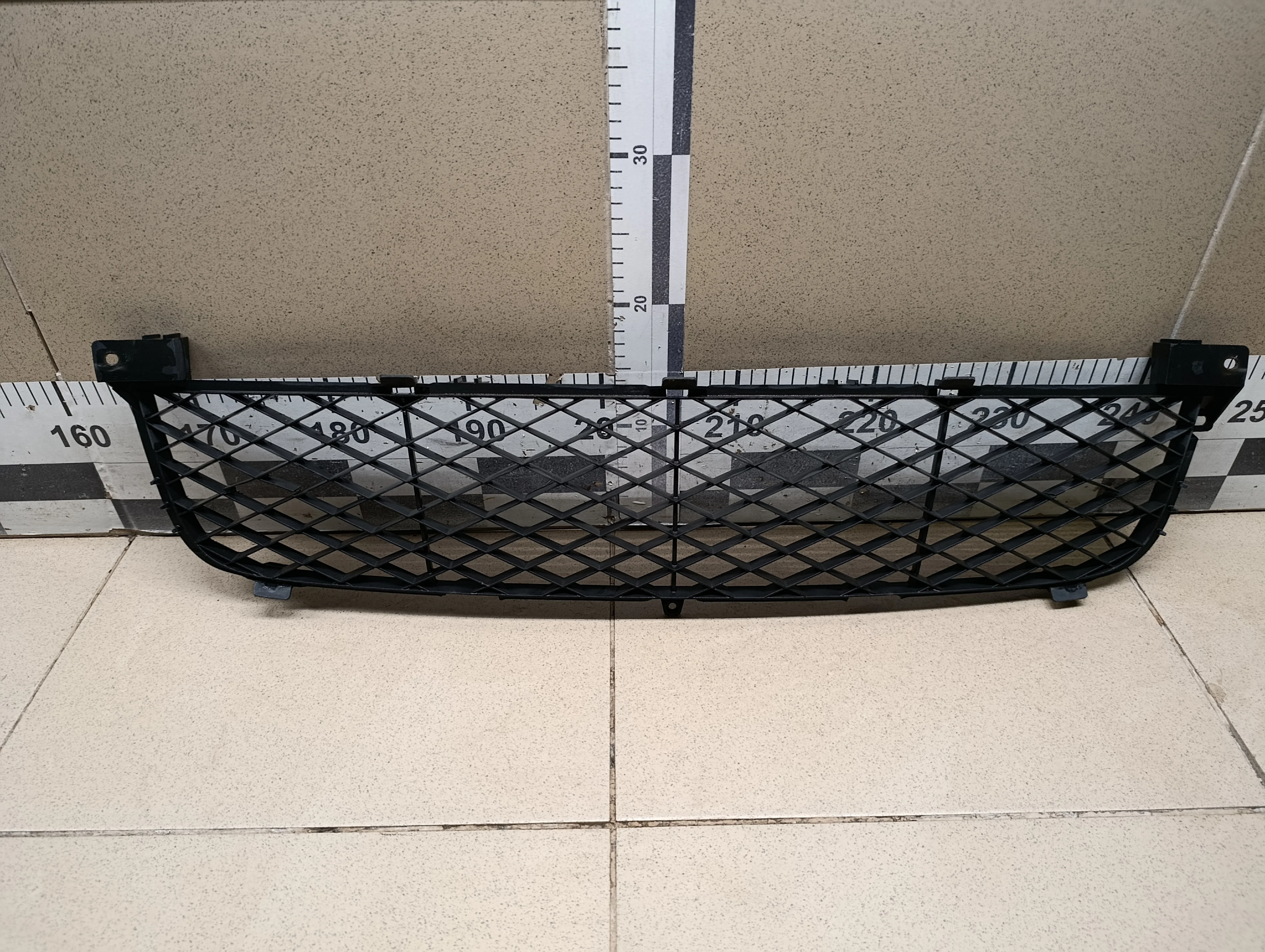 Решетка в бампер центральная Grand Vitara 2006-2015